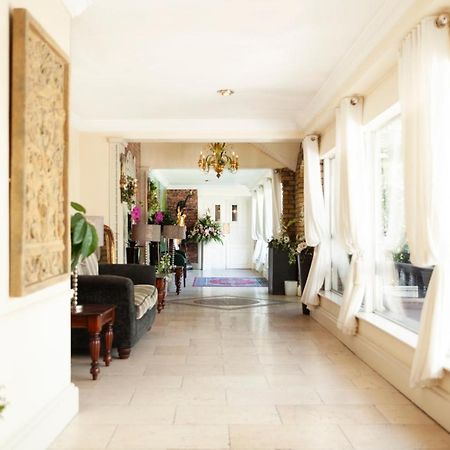 Greville Arms Hotel مولينجار المظهر الخارجي الصورة