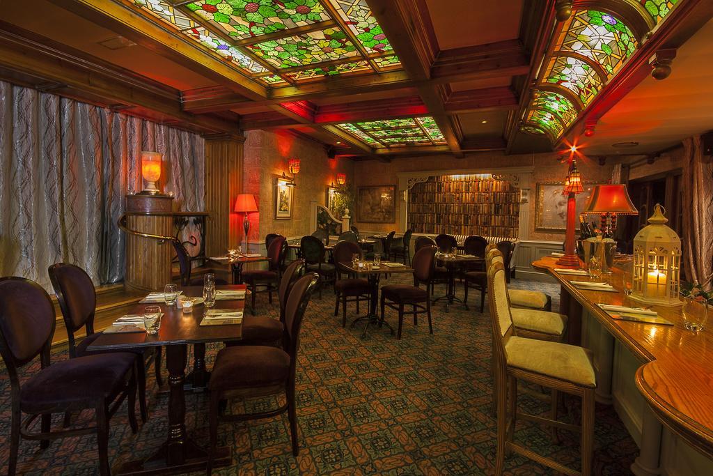 Greville Arms Hotel مولينجار المظهر الخارجي الصورة