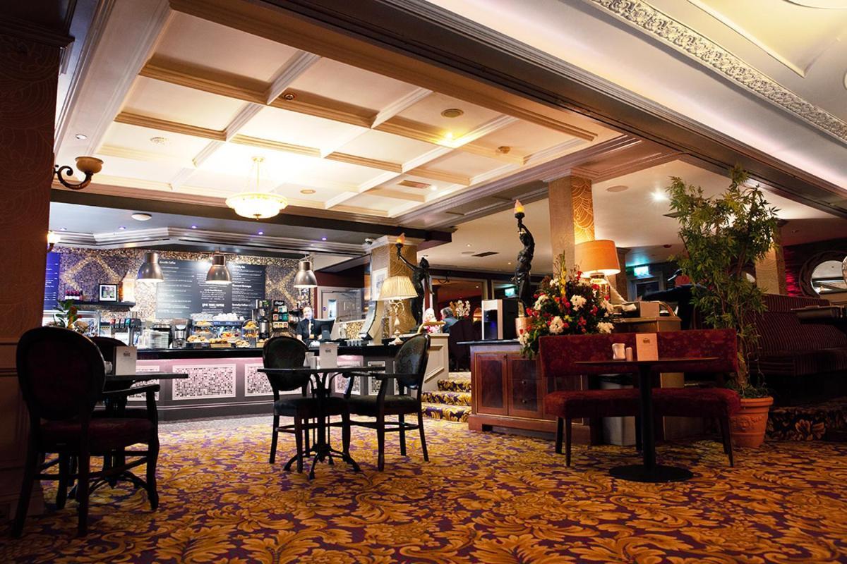 Greville Arms Hotel مولينجار المظهر الخارجي الصورة